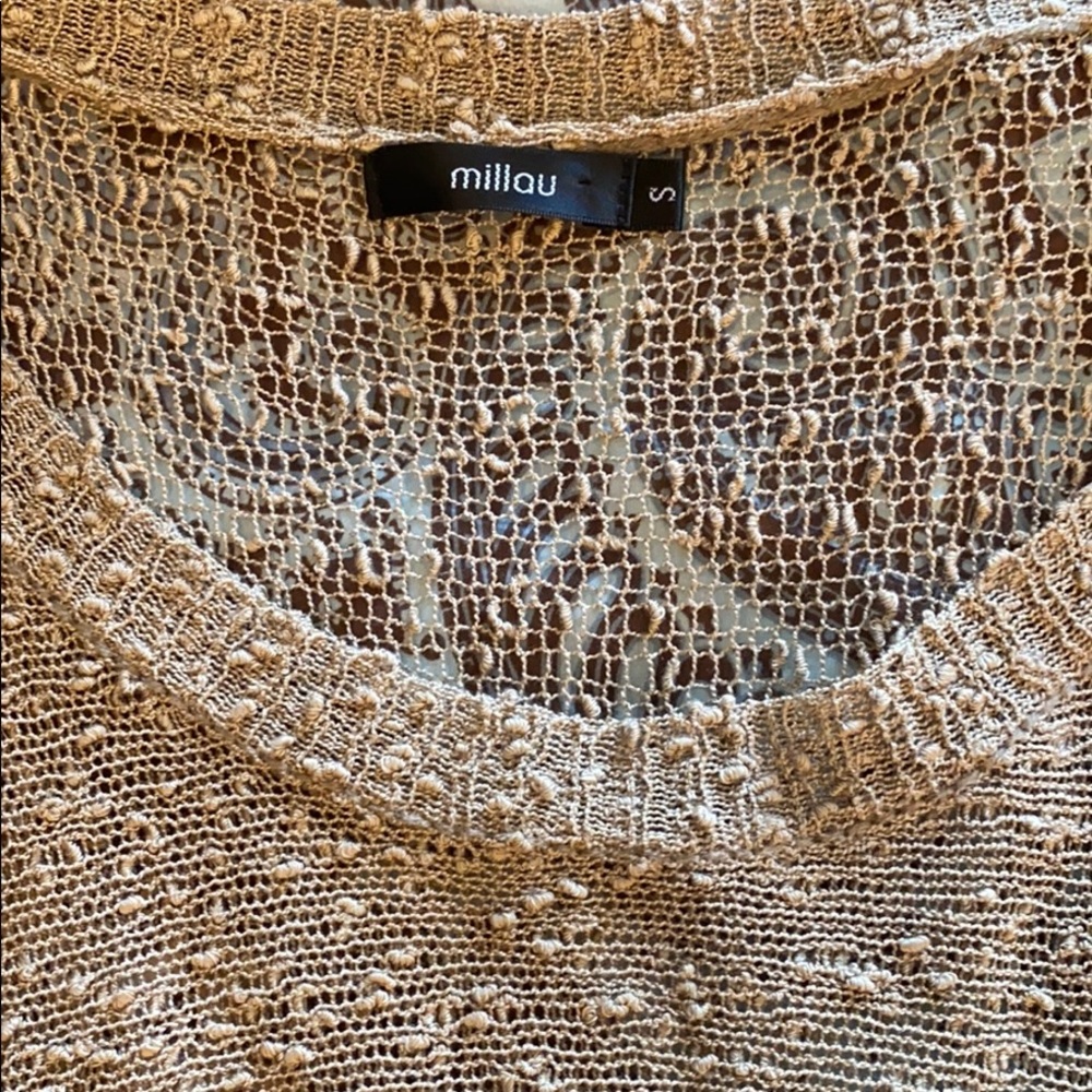 LF Sweater - Picture 4 of 4